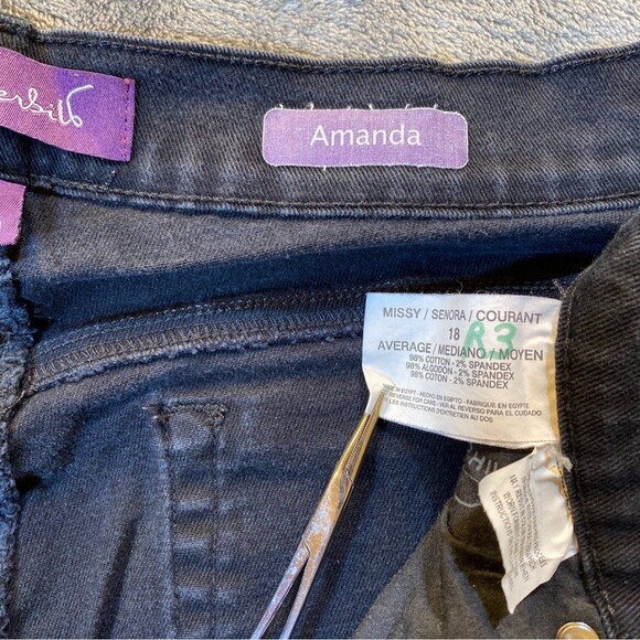 Gloria Vanderbilt, Black Denim Jeans Size 18 Average Amanda Excellent Condition - Picture 7 of 8